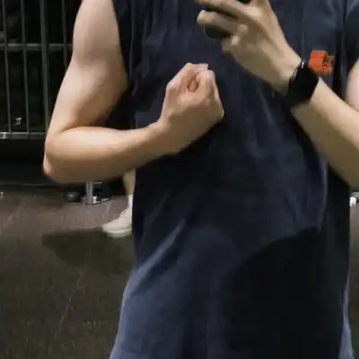 夏洋俊